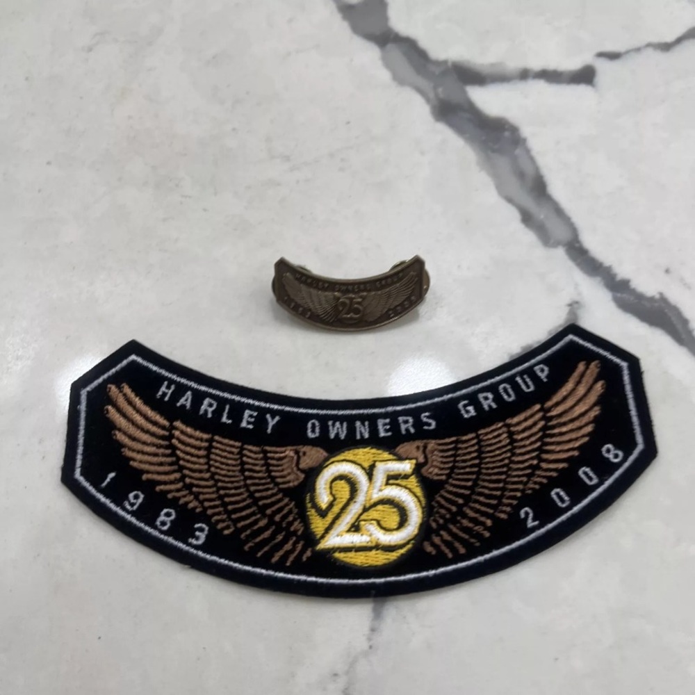 2008 Harley-Davidson 25 Year H.O.G. Patch +  Pin Set